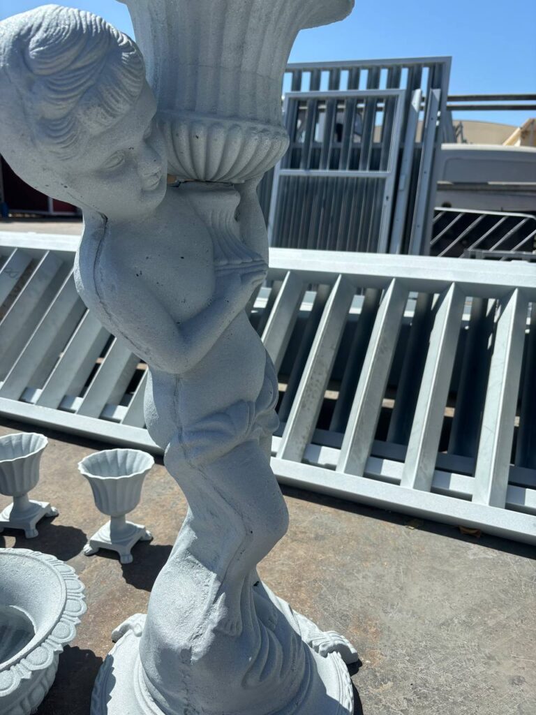 Anjo de ferro fundido